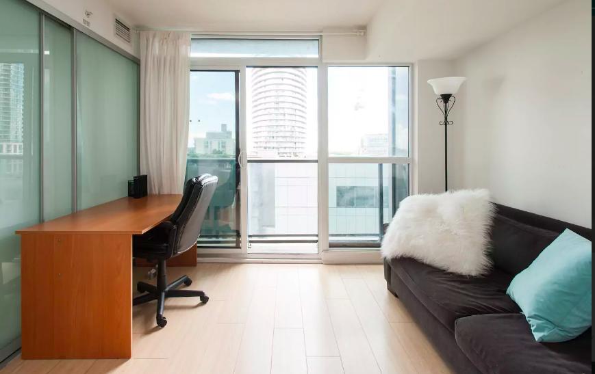Apartment By Rogers Centre